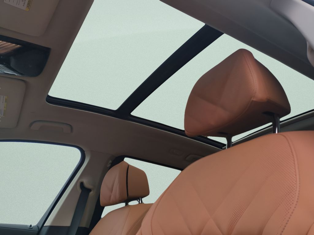 2026 BMW X7 xDrive40i Image 13 of 31