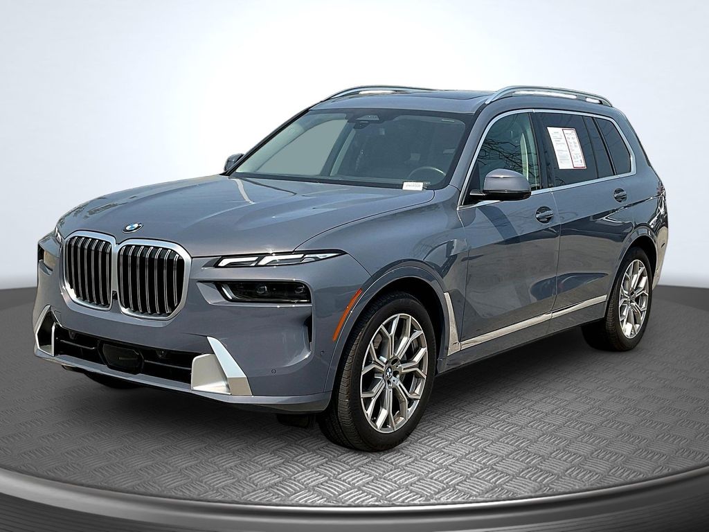 2026 BMW X7 xDrive40i Image 1 of 40