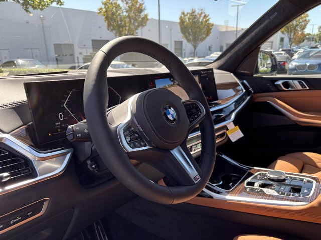 2026 BMW X7 xDrive40i Image 17 of 37