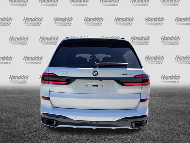 2026 BMW X7 xDrive40i Image 7 of 37