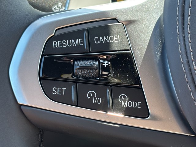 2026 BMW X7 xDrive40i Image 36 of 37