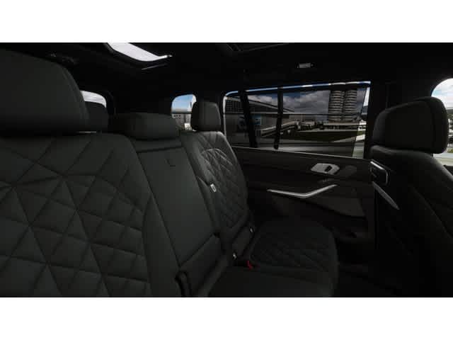 2026 BMW X7 xDrive40i Image 9 of 14