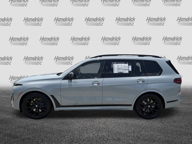 2026 BMW X7 xDrive40i Image 9 of 37