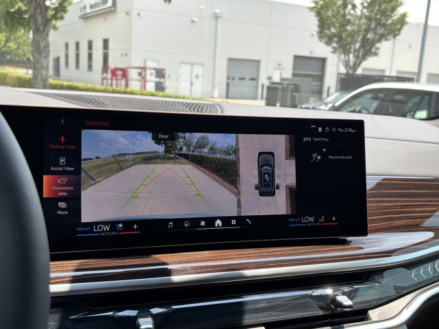 2026 BMW X7 xDrive40i Image 22 of 37