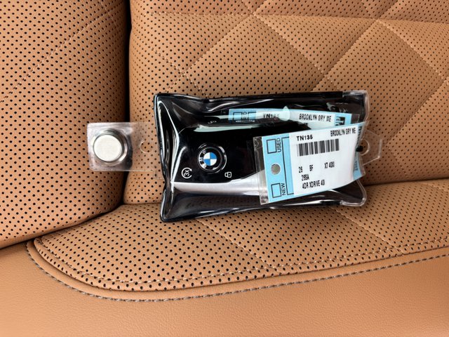 2026 BMW X7 xDrive40i Image 29 of 37