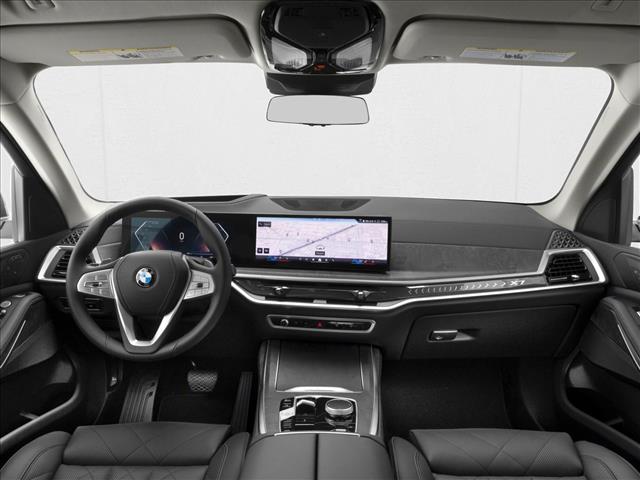 2026 BMW X7 xDrive40i Image 7 of 12