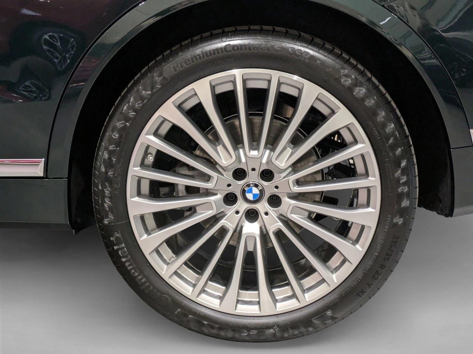 2026 BMW X7 xDrive40i Image 9 of 19