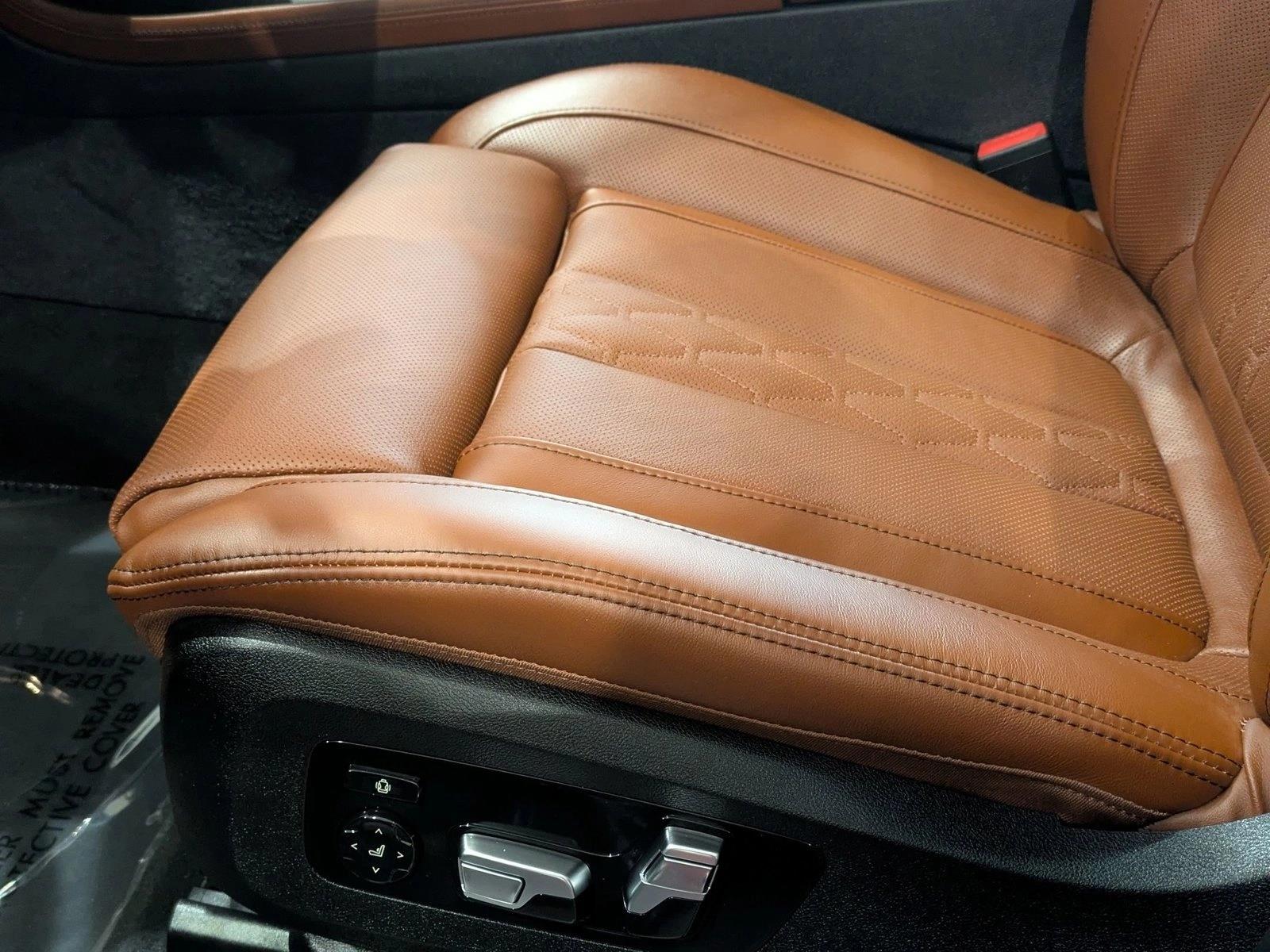 2026 BMW X7 xDrive40i Image 17 of 19