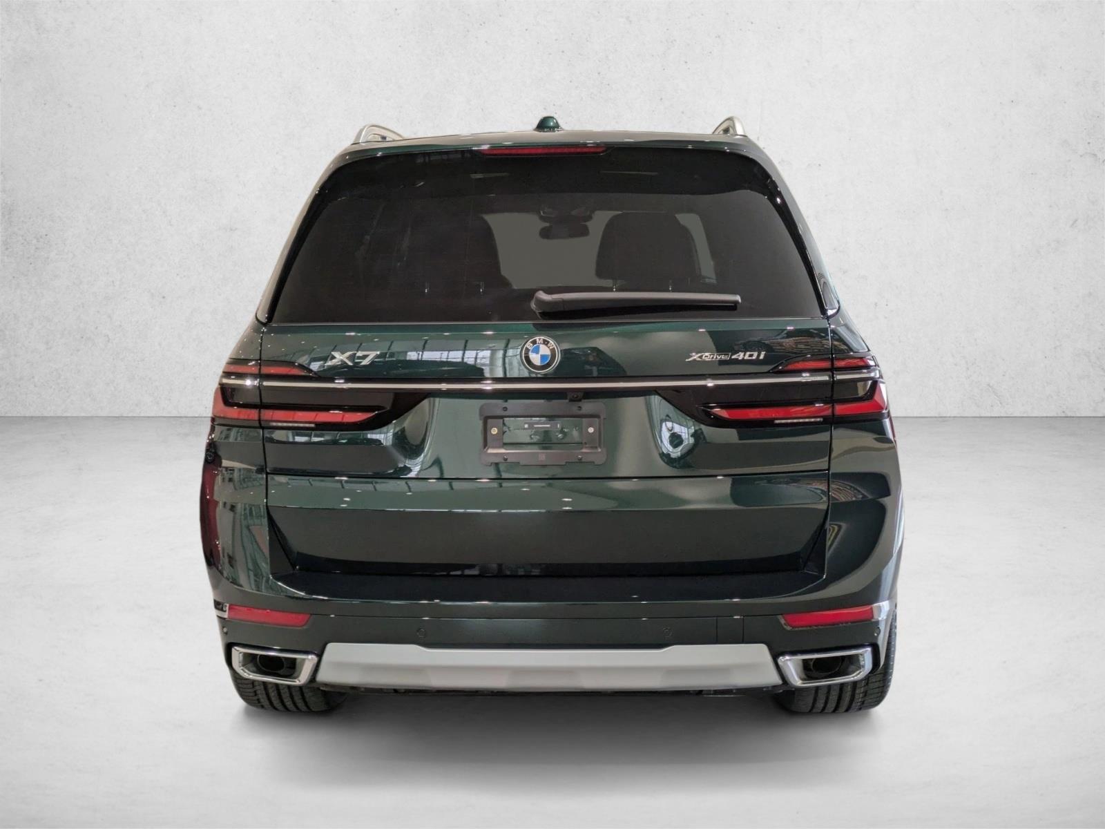 2026 BMW X7 xDrive40i Image 5 of 19
