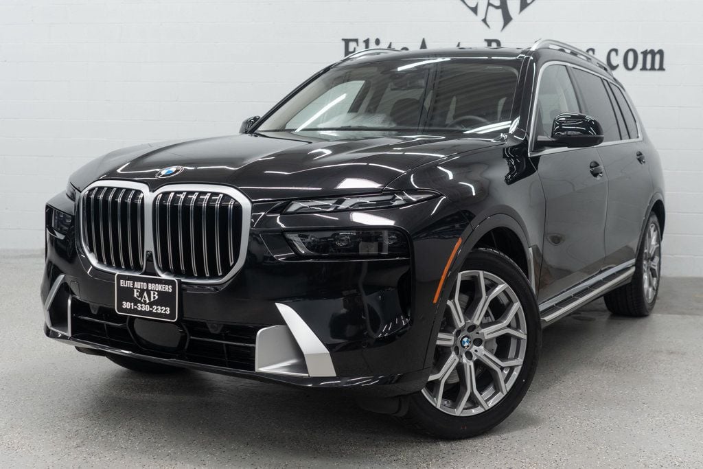2026 BMW X7 xDrive40i Image 3 of 69