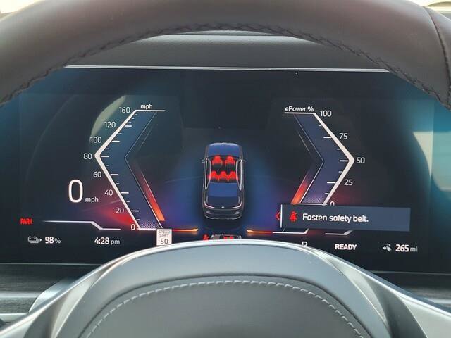 2026 BMW i7 eDrive50 Image 32 of 38