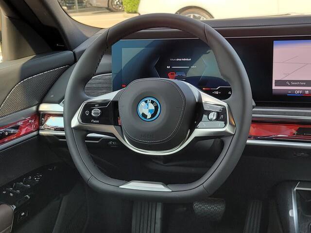 2026 BMW i7 eDrive50 Image 15 of 38