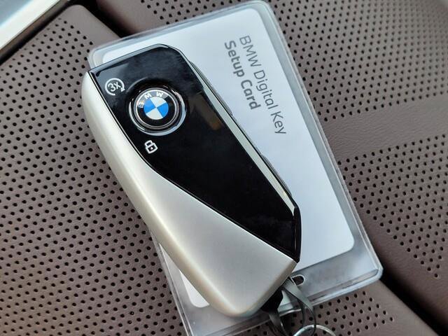 2026 BMW i7 eDrive50 Image 24 of 38