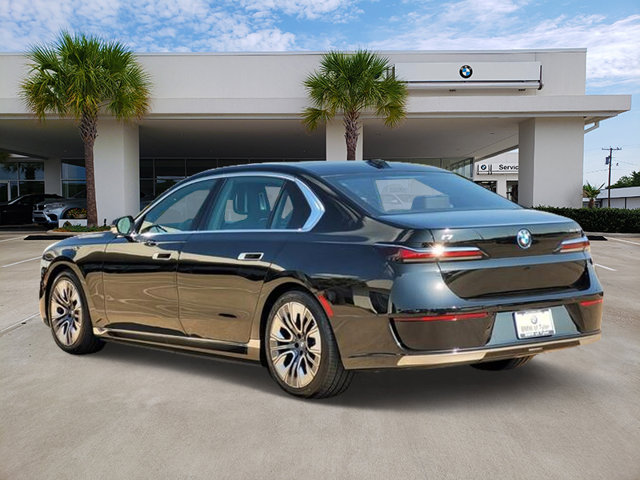 2026 BMW i7 eDrive50 Image 6 of 38