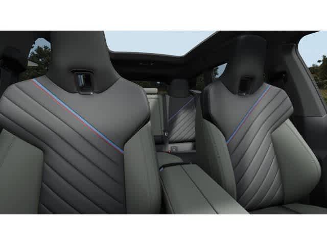 2026 BMW iX xDrive45 Image 7 of 14
