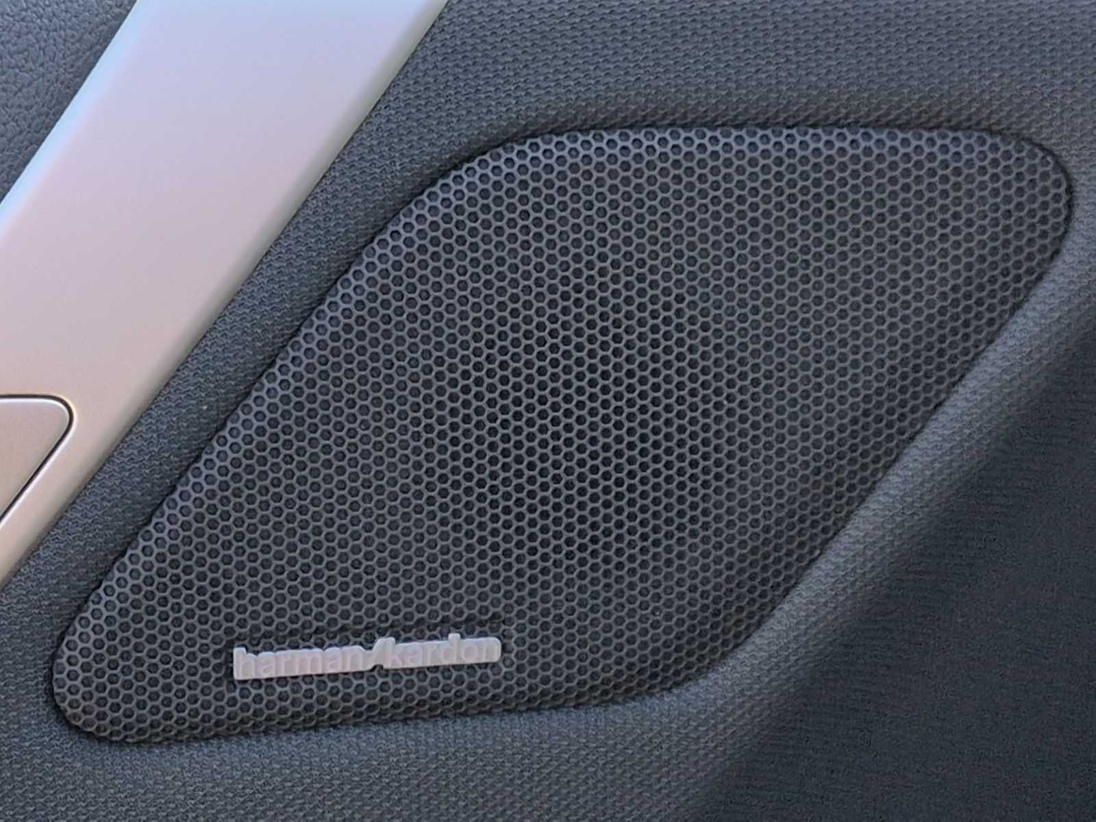 2026 BMW iX xDrive45 Image 27 of 38