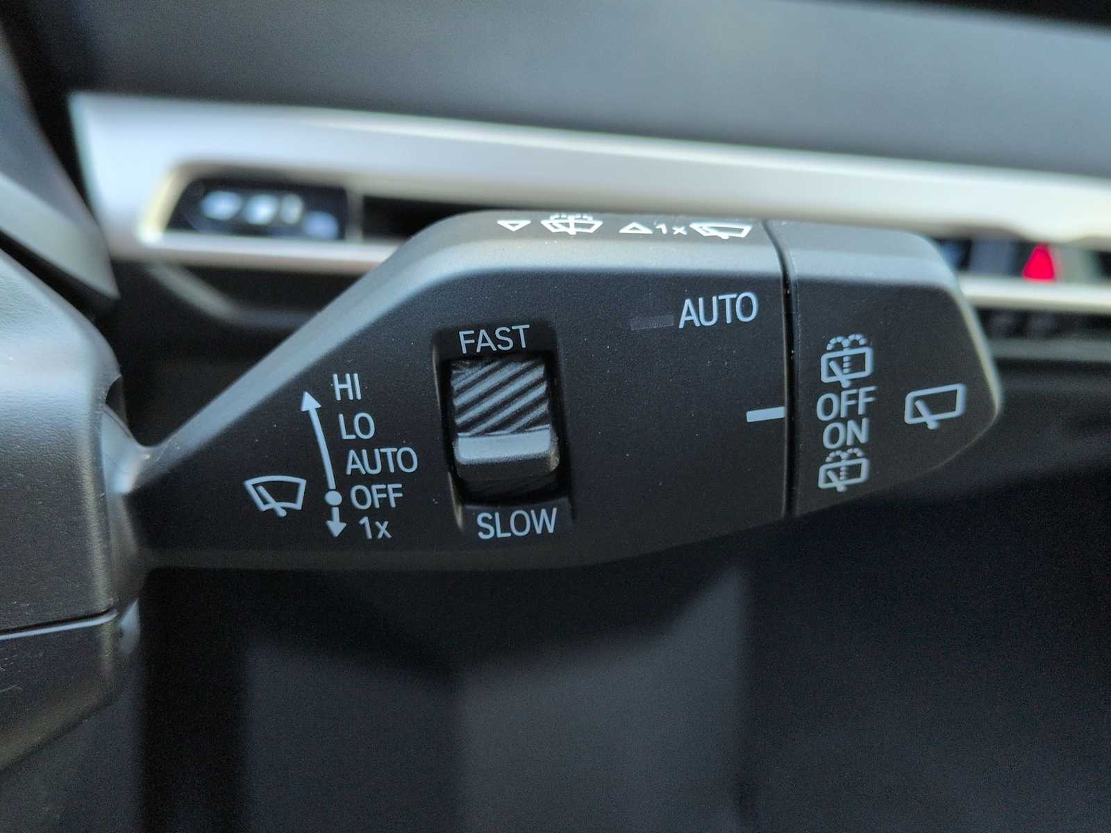 2026 BMW iX xDrive45 Image 26 of 38