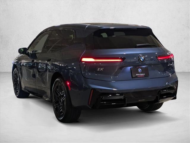 2026 BMW iX xDrive60 Image 6 of 18