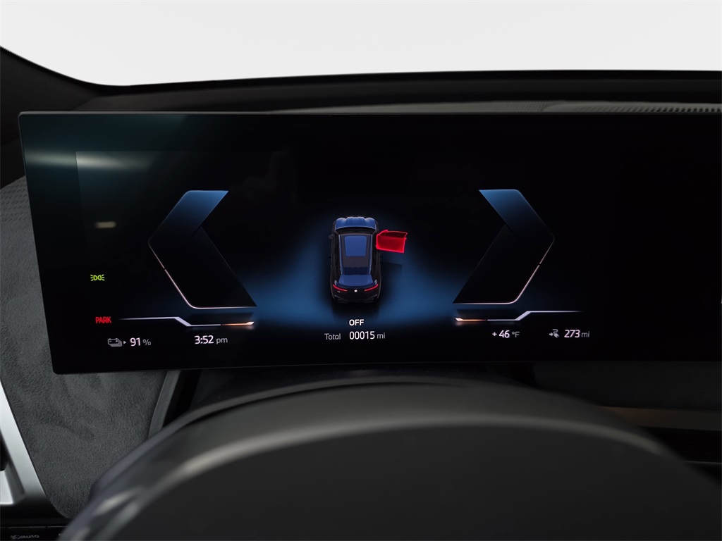 2026 BMW iX xDrive60 Image 18 of 31