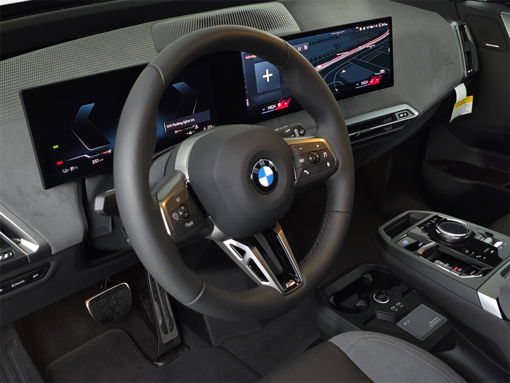 2026 BMW iX xDrive60 Image 15 of 31