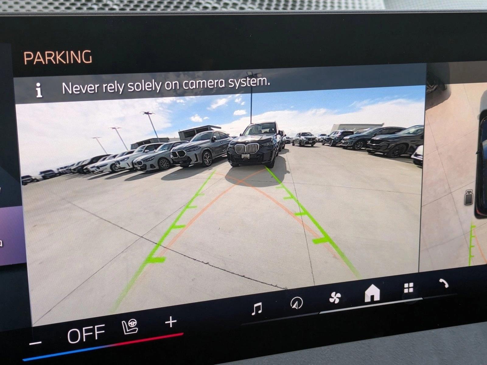 2026 BMW iX xDrive60 Image 19 of 19