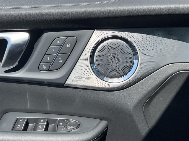 2026 Buick Enclave Avenir Image 27 of 35