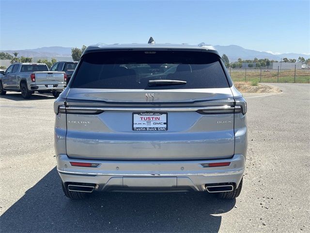 2026 Buick Enclave Avenir Image 6 of 35