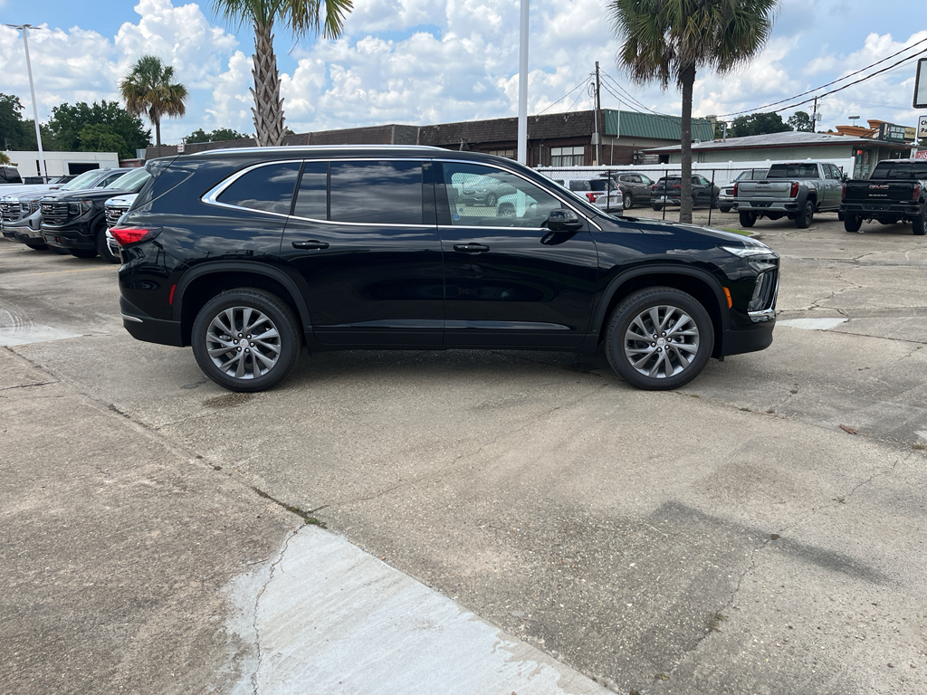 2026 Buick Enclave Preferred Image 3 of 16