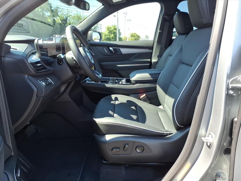 2026 Buick Enclave Preferred Image 6 of 16