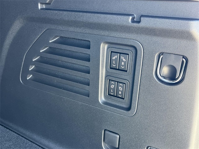 2026 Buick Enclave Sport Touring Image 30 of 34