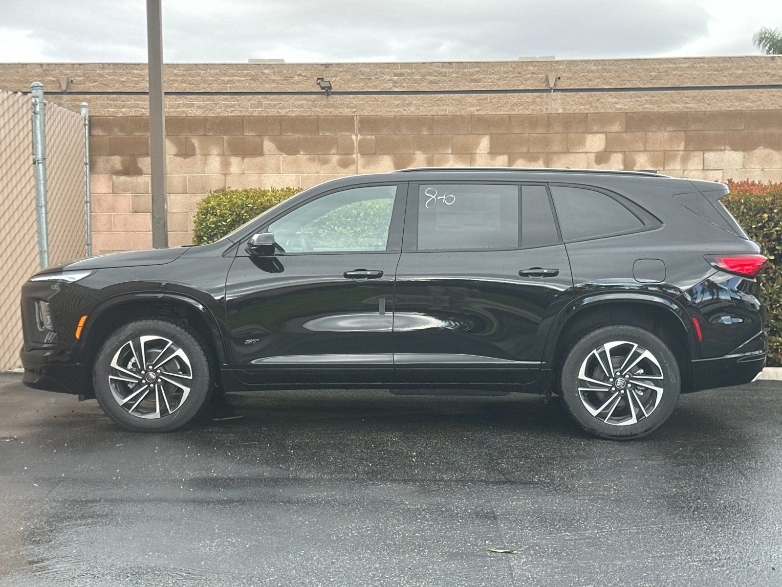2026 Buick Enclave Sport Touring Image 9 of 29
