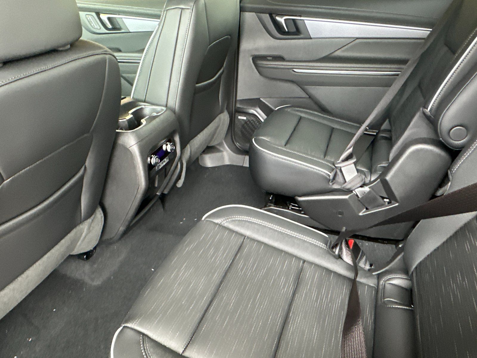 2026 Buick Enclave Sport Touring Image 13 of 29