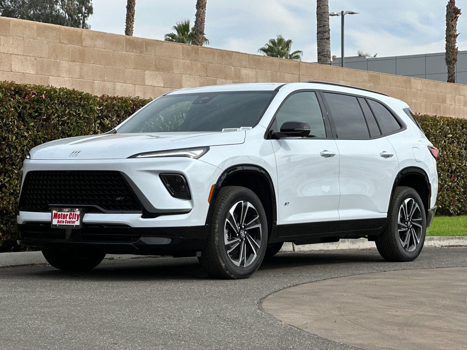 2026 Buick Enclave Sport Touring Image 1 of 29