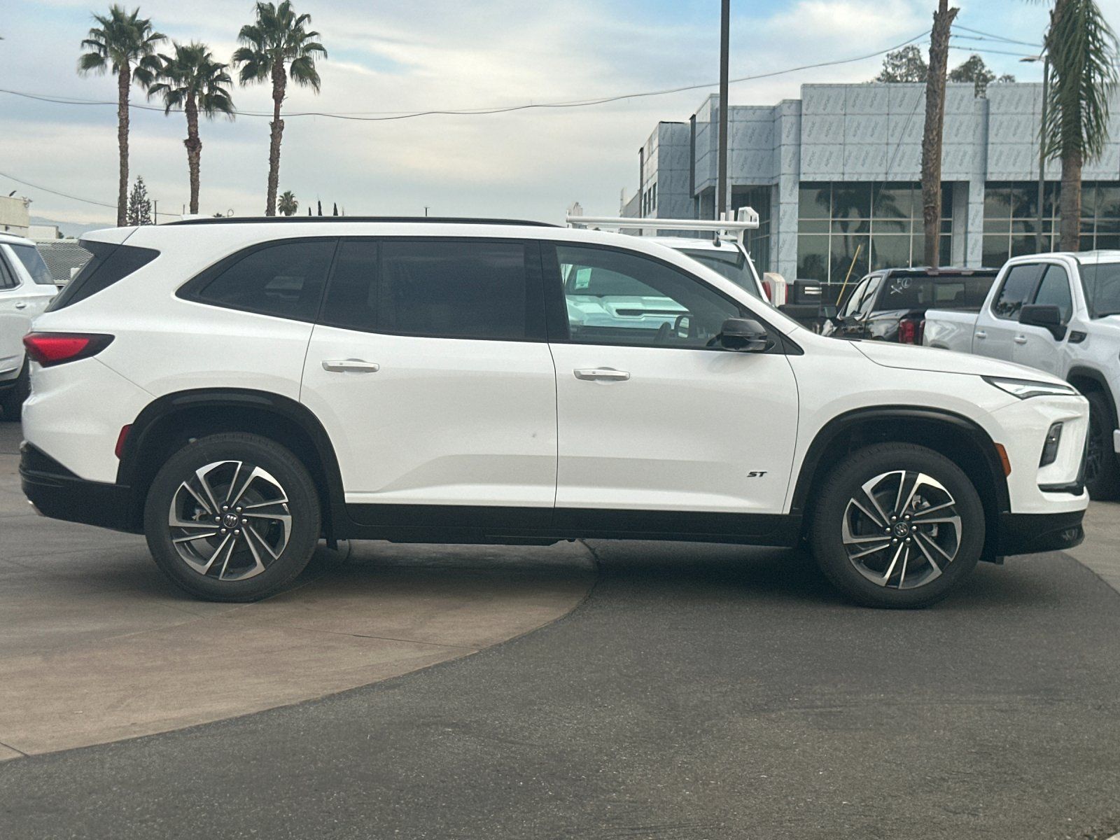 2026 Buick Enclave Sport Touring Image 5 of 29