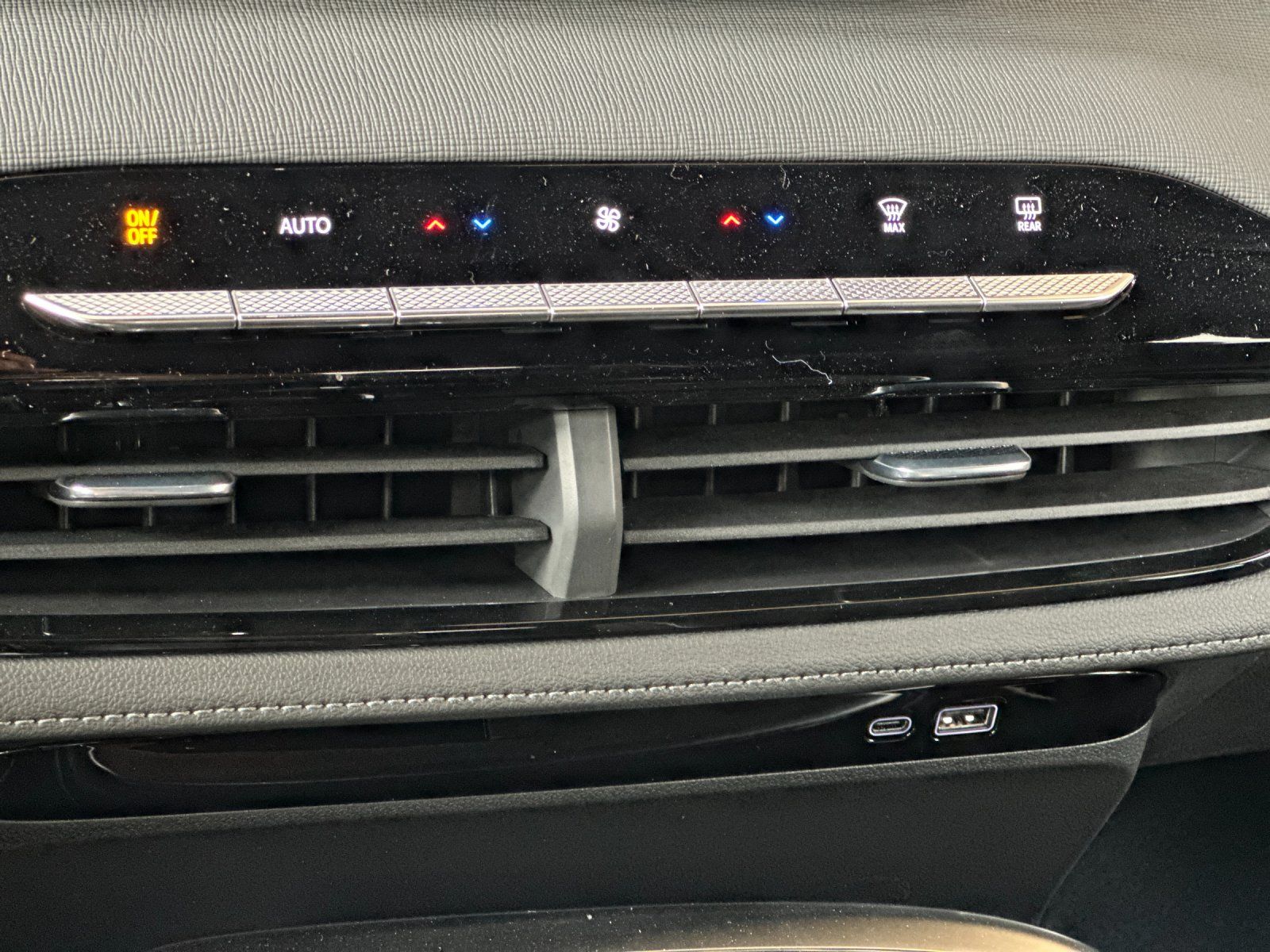 2026 Buick Enclave Sport Touring Image 29 of 29