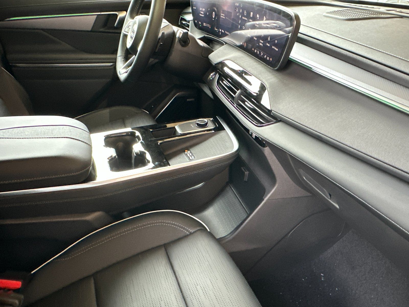 2026 Buick Enclave Sport Touring Image 25 of 29