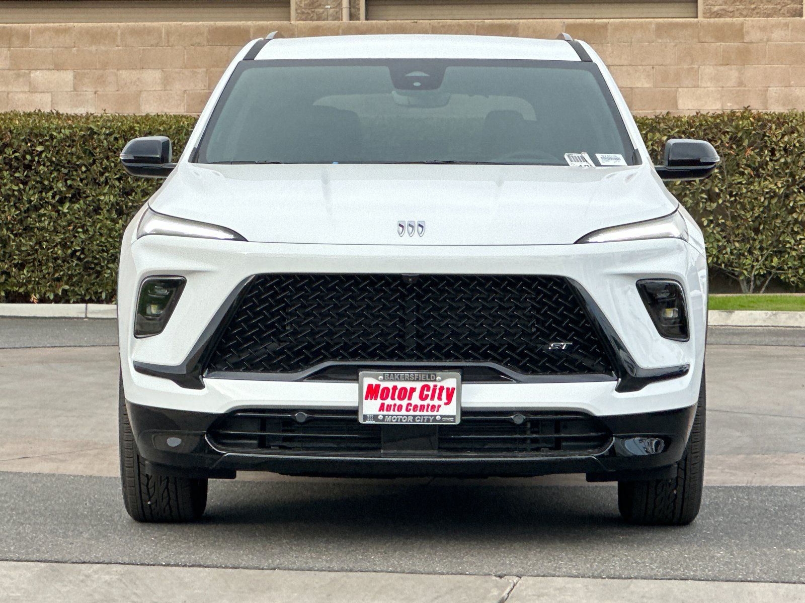 2026 Buick Enclave Sport Touring Image 2 of 29