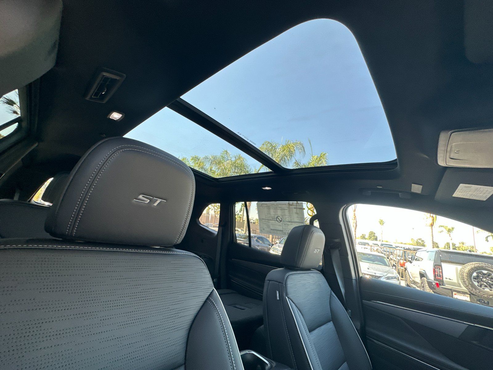 2026 Buick Enclave Sport Touring Image 14 of 29