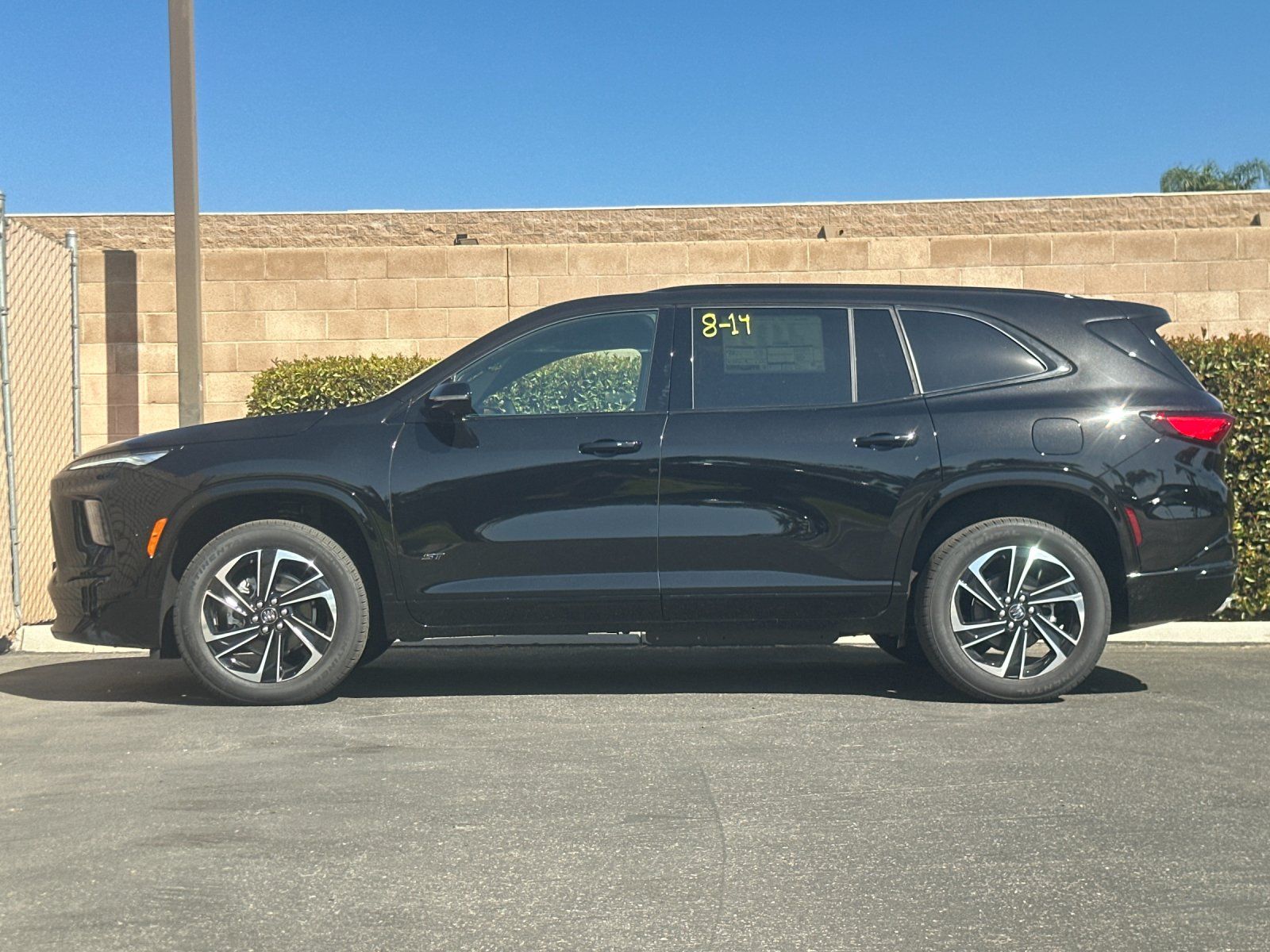 2026 Buick Enclave Sport Touring Image 9 of 29