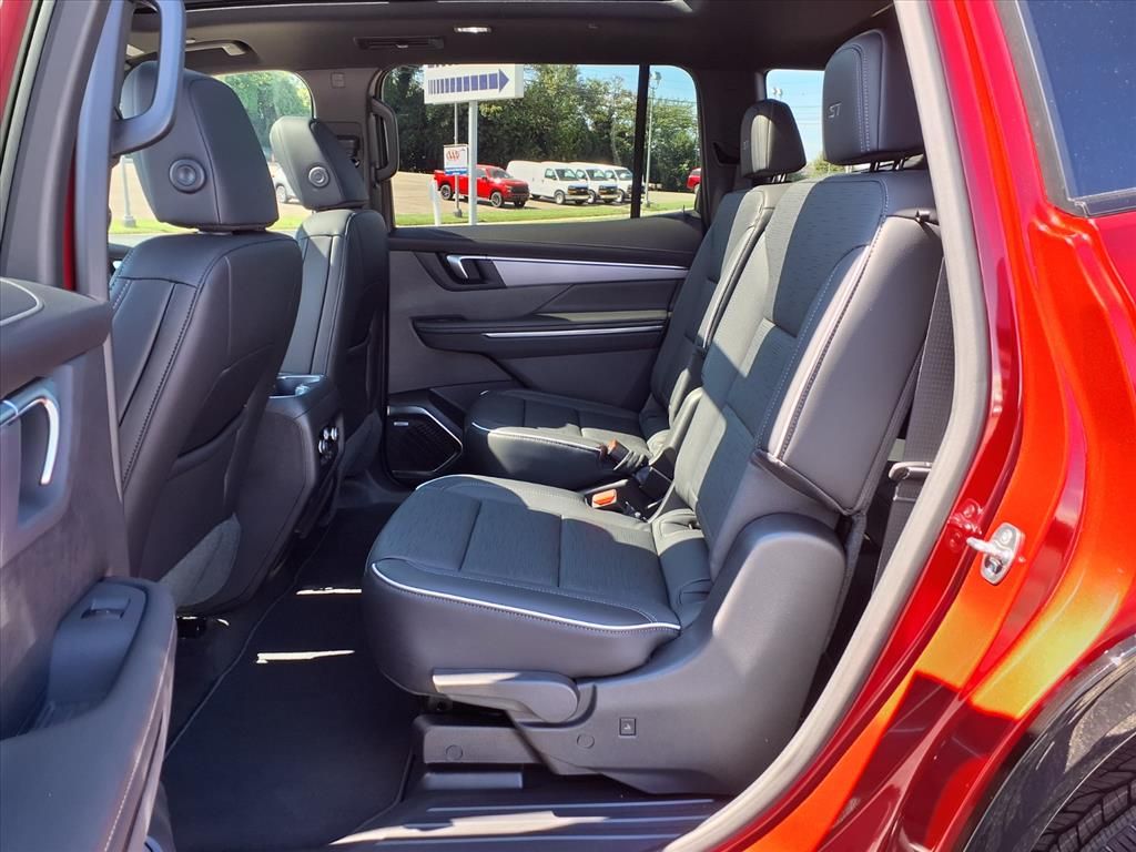 2026 Buick Enclave Sport Touring Image 4 of 16