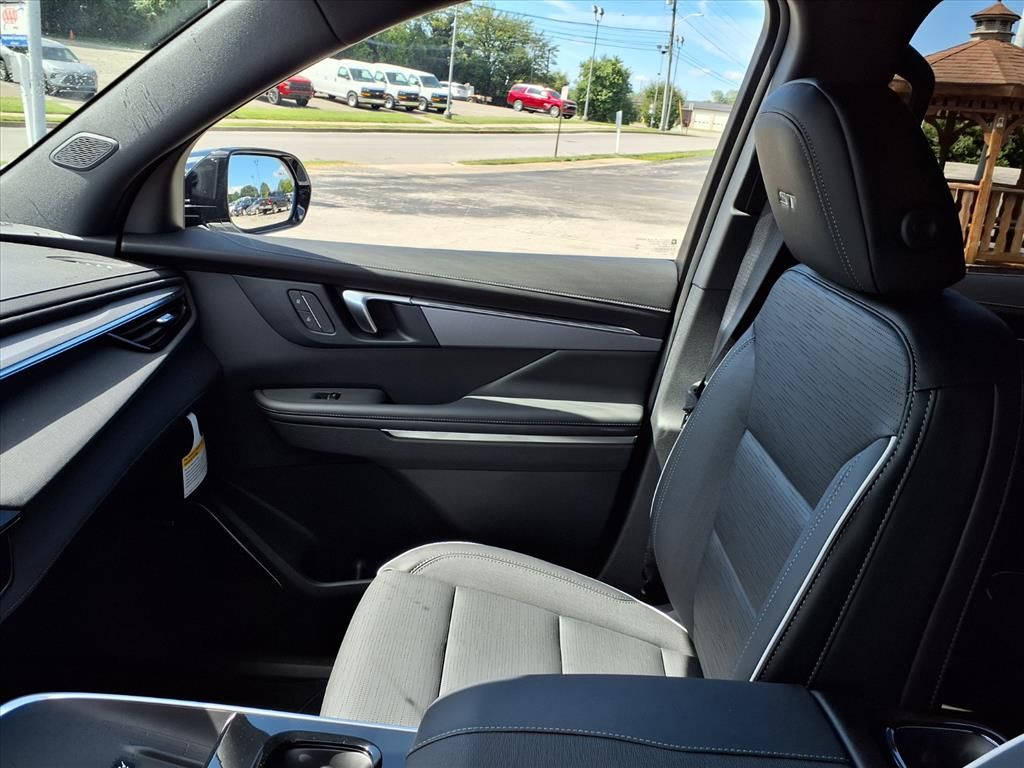 2026 Buick Enclave Sport Touring Image 8 of 16