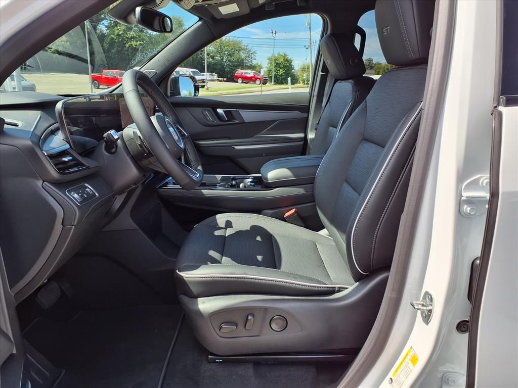 2026 Buick Enclave Sport Touring Image 6 of 16