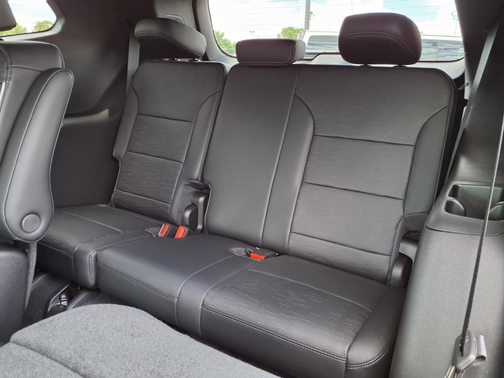 2026 Buick Enclave Sport Touring Image 4 of 16