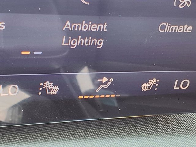 Vehicle image 11 of 29