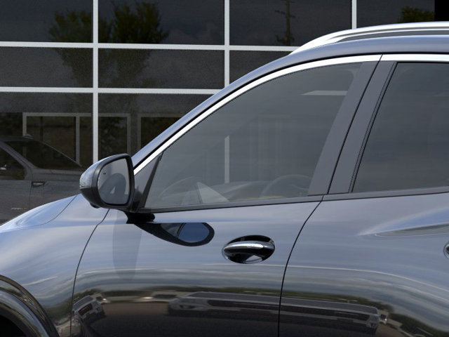 Vehicle image 13 of 24