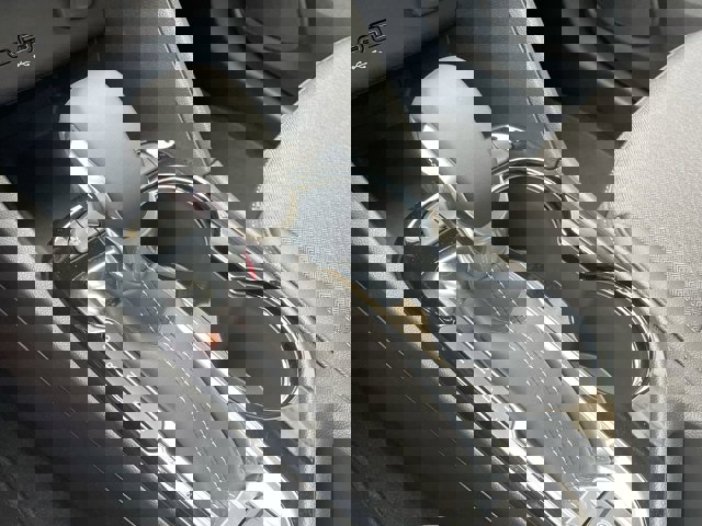 Vehicle image 23 of 43