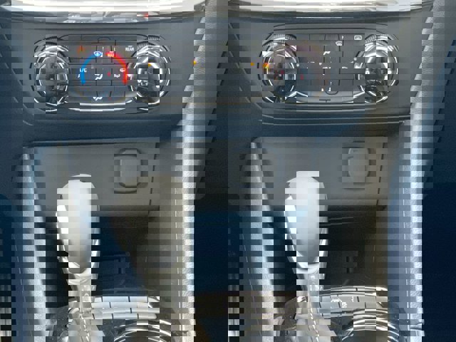 Vehicle image 24 of 43