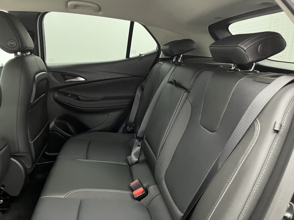 Vehicle image 11 of 32