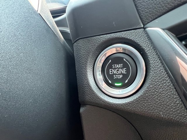 Vehicle image 13 of 28