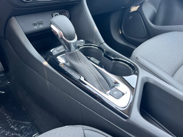 Vehicle image 12 of 28